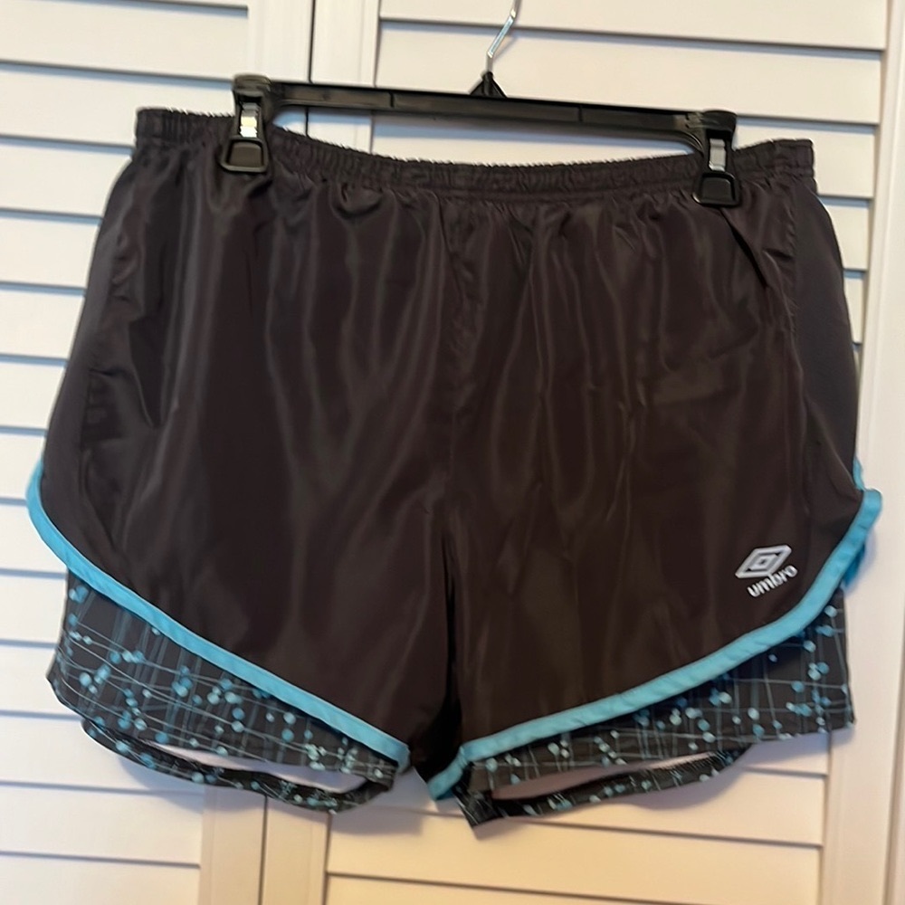 Ladies Umbro athletic shorts size XL gray/teal blue